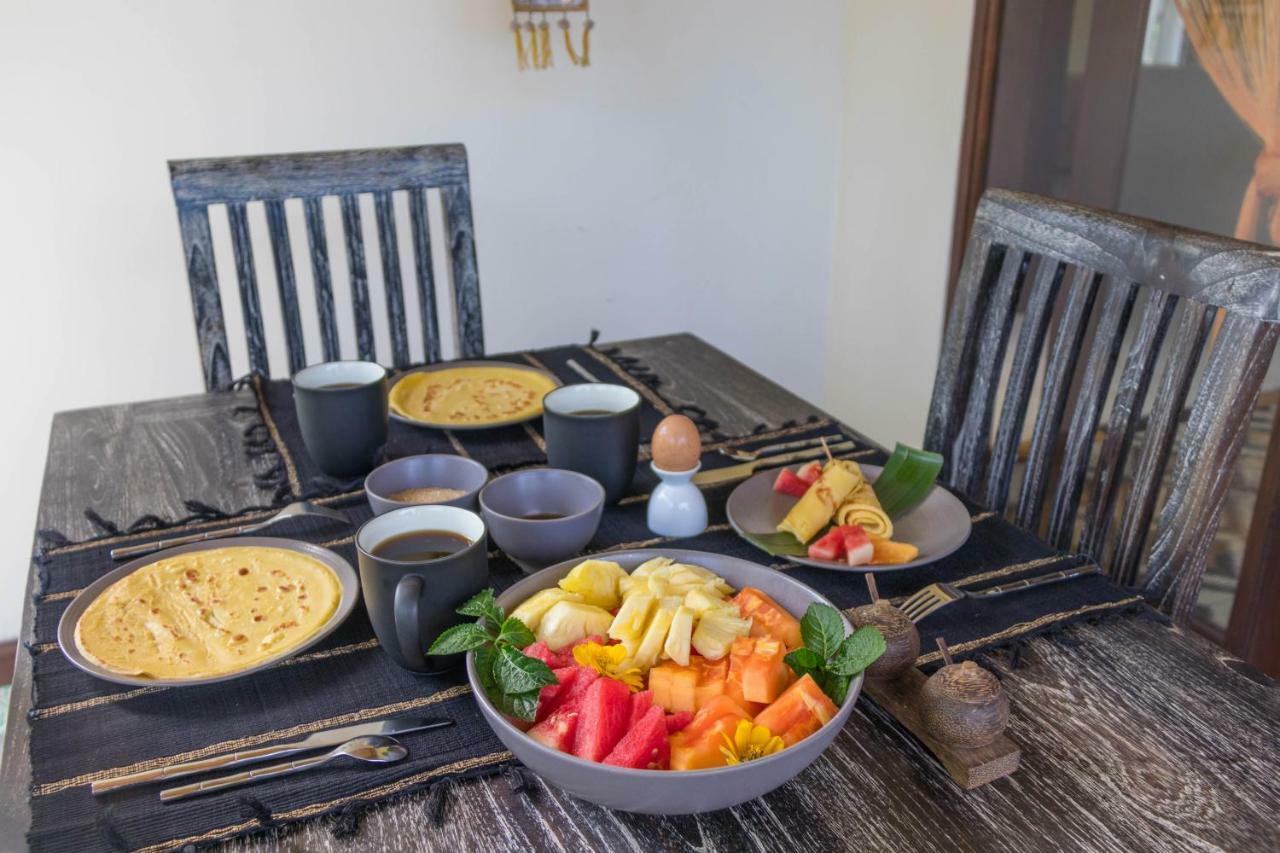 Villa Gayatri Hidden Oasis Amed Екстериор снимка